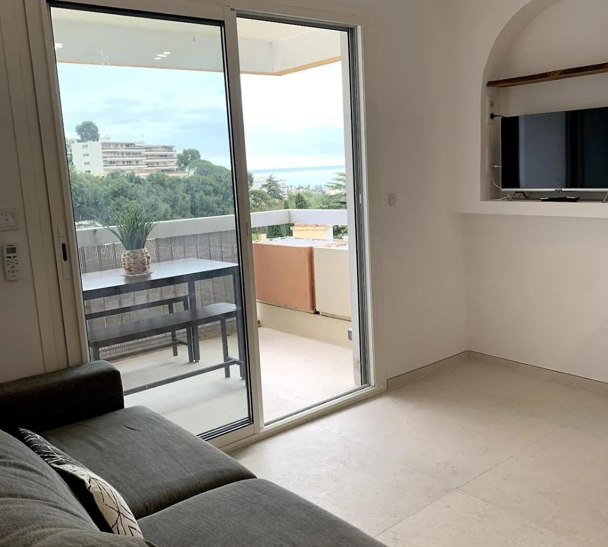 Appartement Vue Mer Tout Confort Villeneuve-Loubet 0*,  France